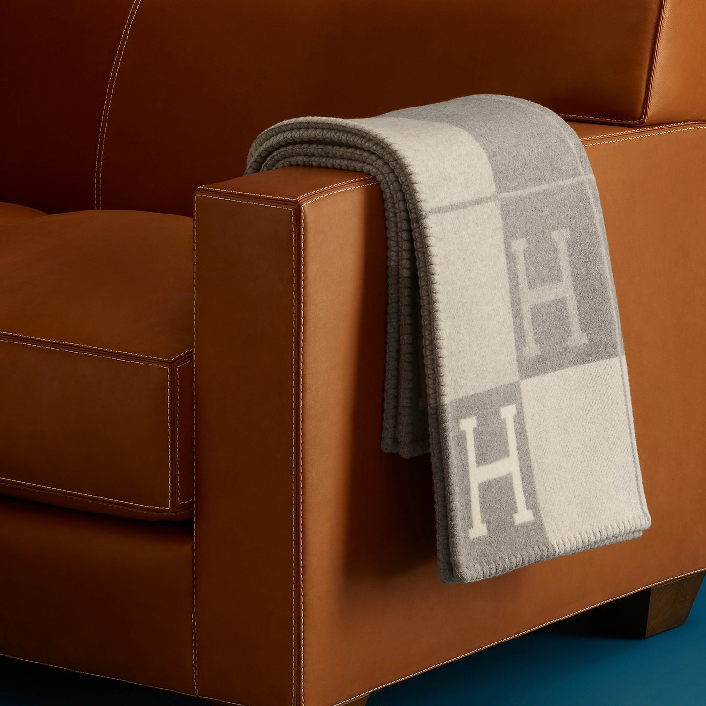 H Design Blanket | Dépaysement™