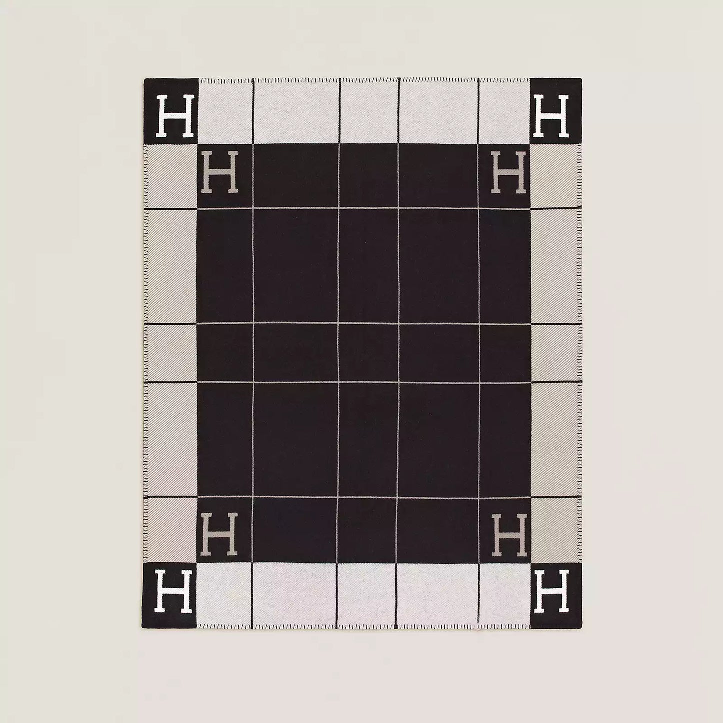 H Design Blanket | Dépaysement™