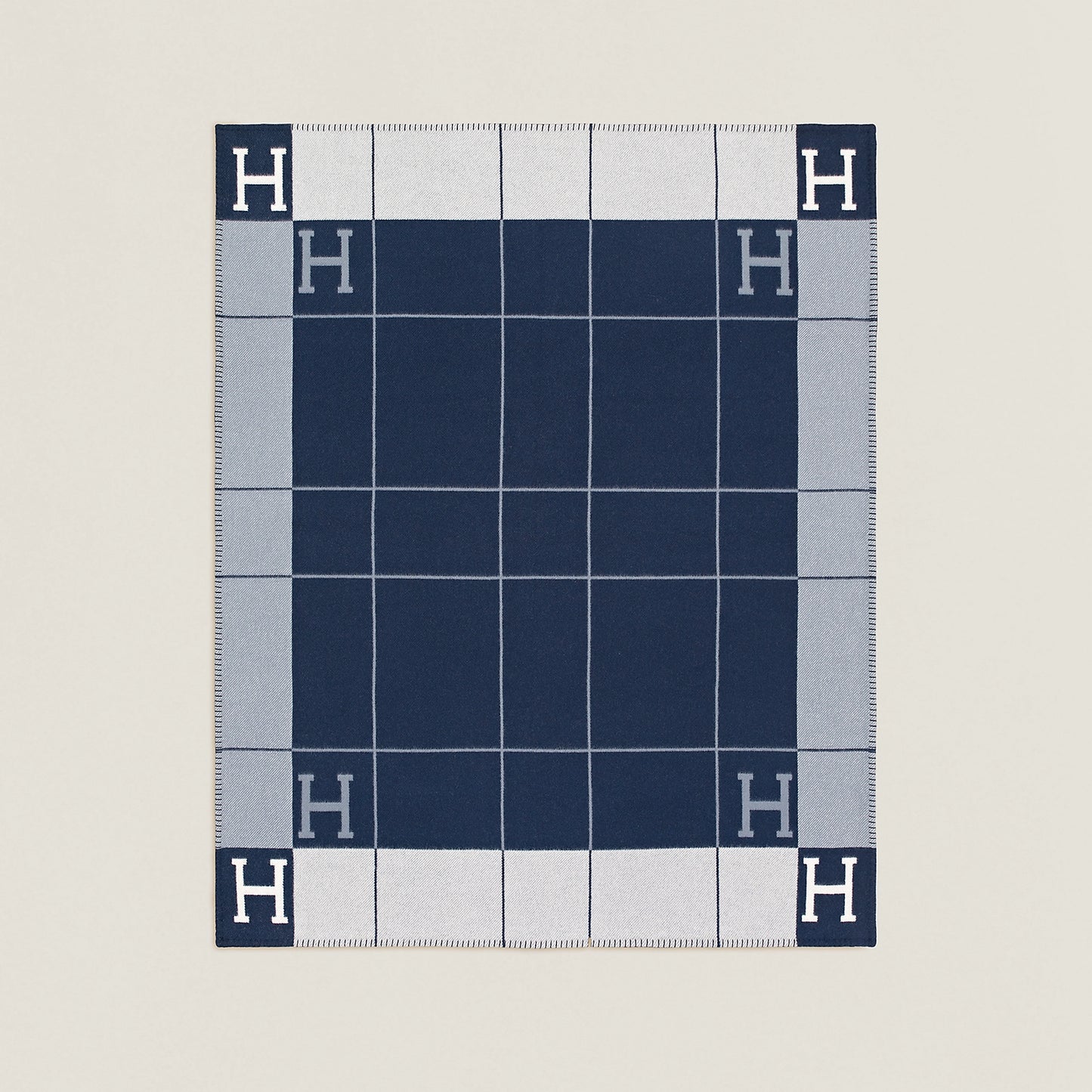 H Design Blanket | Dépaysement™