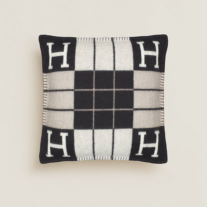 H Design Cushion | Dépaysement™