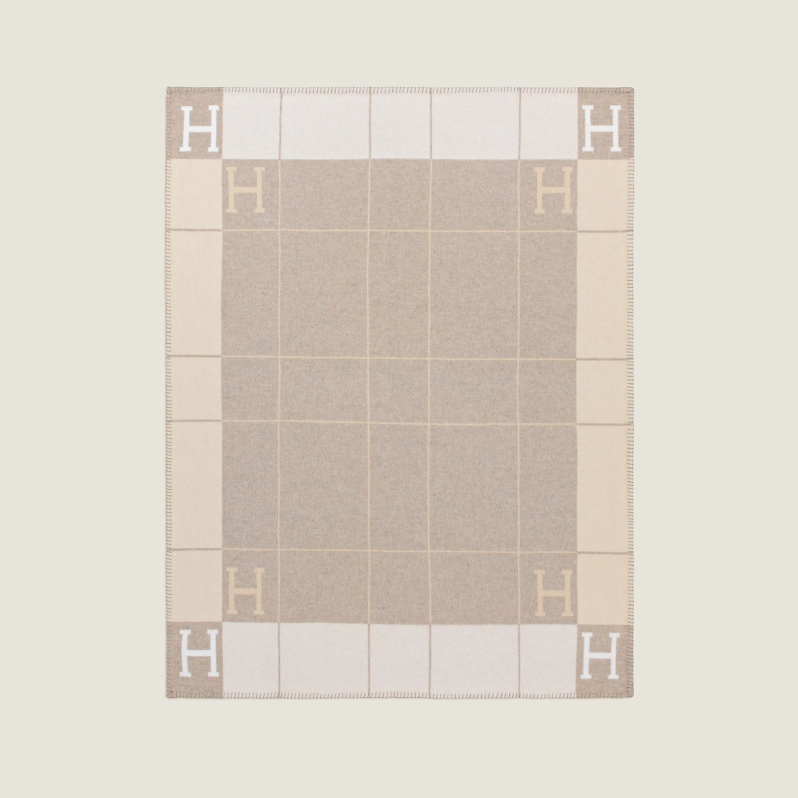 H Design Blanket | Dépaysement™